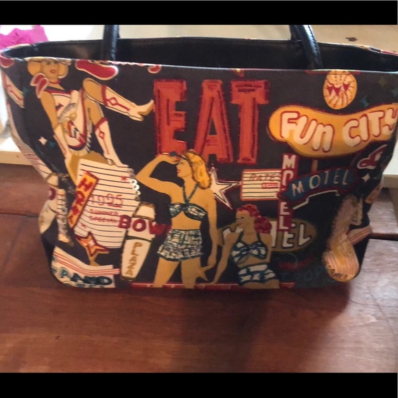 Frankie & Johnny Tote Handbag - Picture 8 of 8